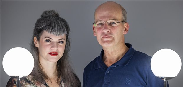 Warum eine Ärztin und ein Pfleger bewusst in Leiharbeit tätig sind Ärztin Helen Sange (41) und Pfleger Stefan Spohr (62) haben sich bewusst entschieden, als Leiharbeitskräfte tätig zu werden.