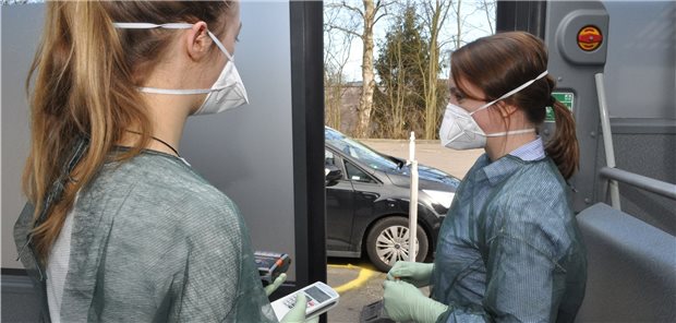 Unterwegs mit der mobilen Corona-Ambulanz