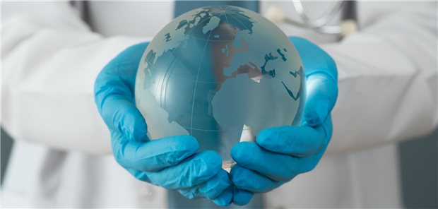 Klimaschutz: Ärztinnen und Ärzte tragen besondere Verantwortung Ärztinnen und Ärzte hätten eine besondere Pflicht, den Klimawandel zu bremsen, so die Deutsche Allianz Klimawandel und Gesundheit (KLUG). Die Leiden des Planeten würden zu Krankheiten der Patienten.