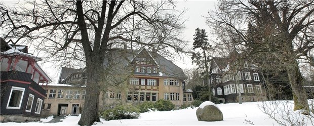 Eine Zukunft für den Harzer "Zauberberg" Äußerlich wenig spektakulär, im Inneren aber ein einzigartiges Gesamtkunstwerk: Das Sanatorium Dr. Barner in Braunlage im Harz.