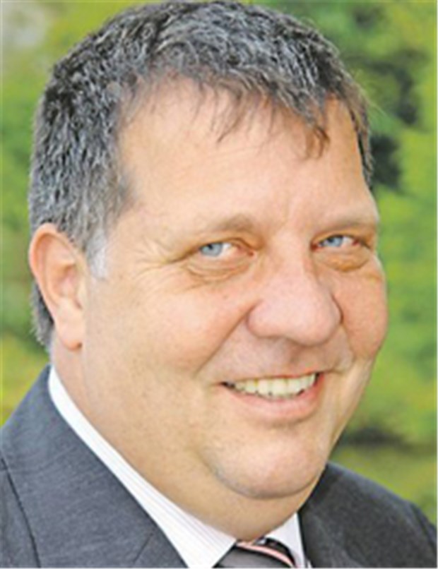KV Hessen krempelt Altersversorgung um Aktive Ärzte schultern die Last der EHV-Reform: Hessens KV-Chef Frank-Rüdiger Zimmeck.