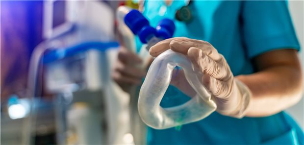 Wo es relativ viele COVID-19-Patienten auf Intensivstationen gibt Aktuell liegen 1763 COVID-19-Erkrankte auf den deutschen Intensivstationen.