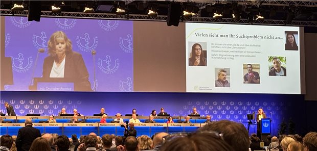 Suchtmedizinerin Dr. Katharina Schoett am Mittwoch auf dem Deutschen Ärztetag in Hannover.