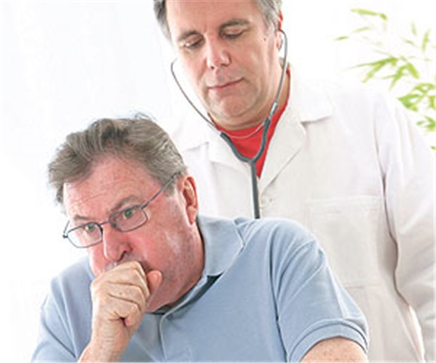 Hinter Husten steckt oft mehr Akuter Husten: Ein Antibiotikum kann indiziert sein bei Sinusitis, Pneumonie, Streptokokkenpharyngitis, Otitis media und Pertussis.