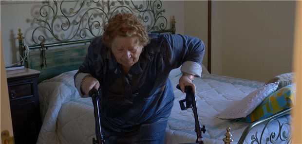 Akutversorgung in den eigenen vier Wänden statt im Krankenhaus? Für einige Indikationen ist das wohl sogar die bessere Option, wie die Ergebnisse des Pflegemodells Safer@Home zeigen.