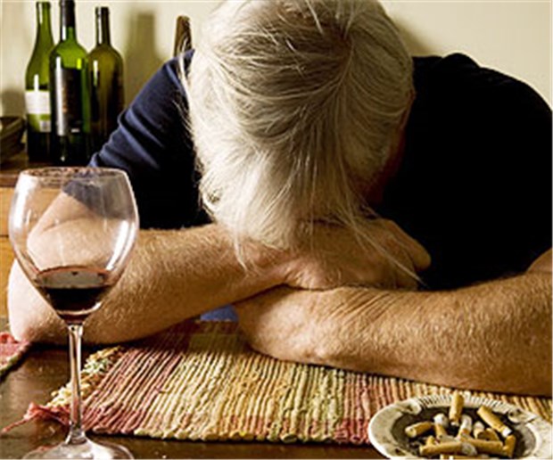Kaum Zugriff auf Männer-Psychen Alkohol als Problemlöser? Das Gegenteil ist der Fall. Alkoholsucht kann ein Zeichen für eine Depression sein.
