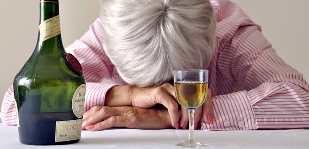 Ein Fall krasser Unterversorgung Alkohol und Depression: Nicht einmal jeder dritte Patient wird adäquat behandelt.