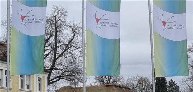 Hackerangriff: Bezirkskliniken Mittelfranken gehen auf Erpressungsversuch nicht ein Alle Standorte der Bezirkskliniken Mittelfranken sind inzwischen wieder erreichbar.
