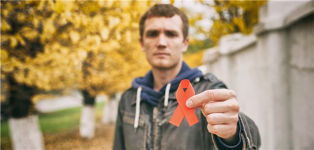 Allein gelassen mit HIV: In der Praxis müssen Infizierte das Gefühl haben, über alles reden zu können; auch über die HIV-Infektion.
