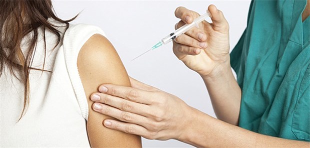 Impfung als Anaphylaxie-Trigger Allergische Symptome nach einer Impfung können auch erst mehrere Stunden danach auftreten.