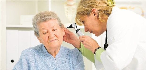 Alles clean? Die Gewerbeaufsicht prüft HNO-Praxen in Bayern.