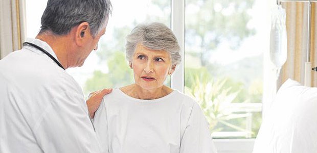 "So, wir machen Sie jetzt fertig" Alles wird gut? Bei der Kommunikation zwischen Arzt und Patient kann vieles schieflaufen.