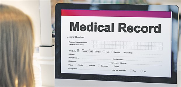 E-Patientenakte stärkt die Compliance Als Experte für ihre Befindlichkeiten können Patienten wichtige Zusatzinfos in ihrer E-Patientenakte hinterlegen.