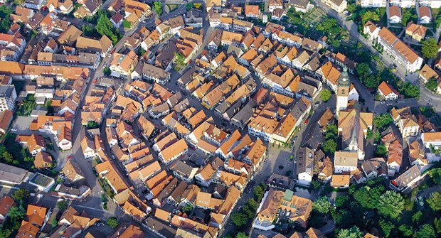 Alter Ortskern birgt neues Denken: Haslach im Kinzigtal, Sitz der "Gesundes Kinzigtal GmbH".