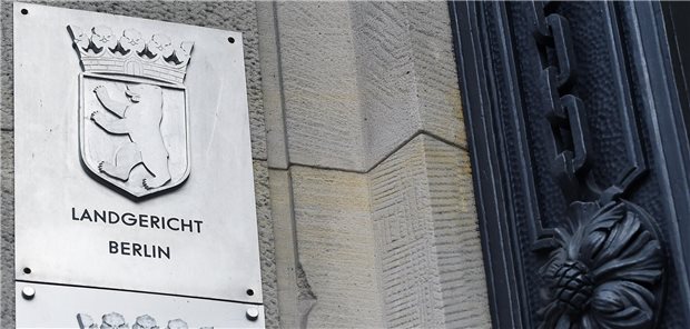 Vorwurf des Totschlags: Prozessauftakt gegen Kardiologen Eingang des Landgericht Berlin