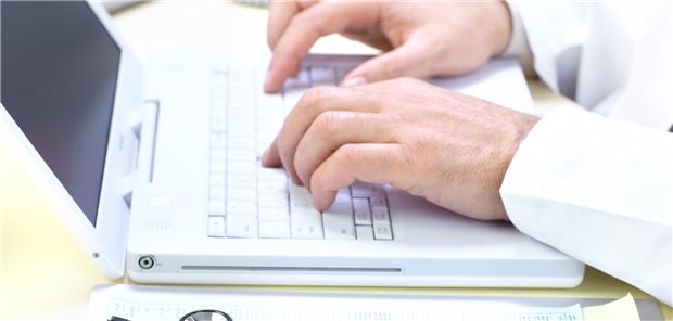 Web-Plattform soll Ärzten bei Anfragen von Versicherern helfen Am Rechner geht es schneller und präziser als auf Papier. Das gilt auch für Antworten auf Anfragen von Versicherern.