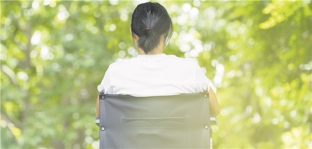 Immer mehr Frauen erkranken an MS An den Rollstuhl gefesselt: Die meisten MS-Erkrankungen werden nach wie vor im Alter von 30 bis 40 Jahren registriert.