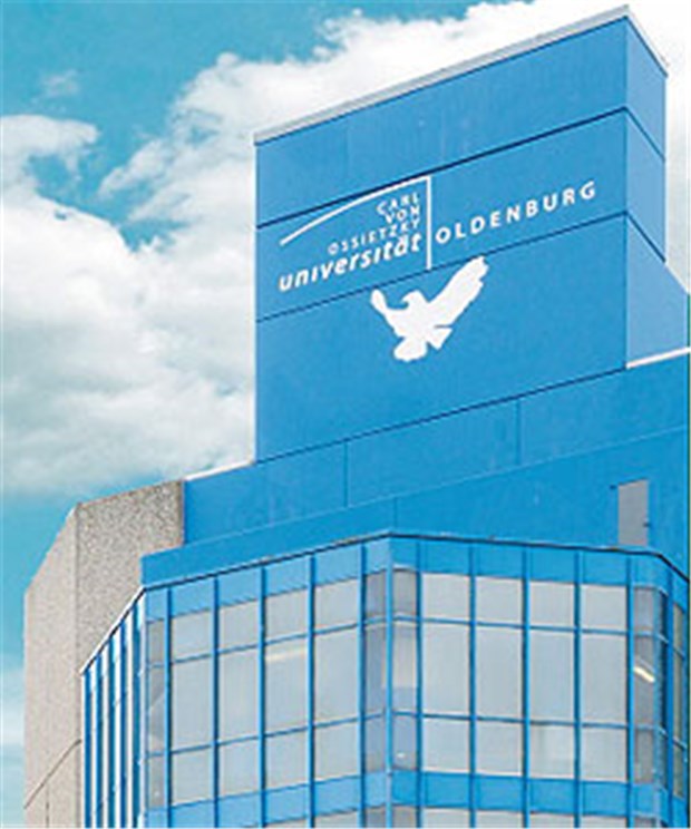 Uniklinik Oldenburg - geschmiedet aus drei Krankenhäusern An der Uni Oldenburg können Studenten ab dem Wintersemester 2012/2013 ein Medizin-Bachelor-Studium aufnehmen.