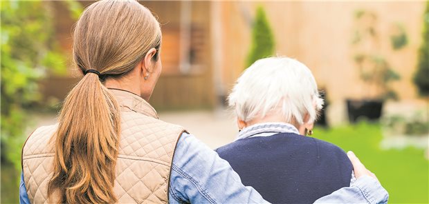 Angehörige, die Patienten mit einem Multiplen Myelom pflegen, berichten in einer Studie von einer hohen psychischen Belastung.