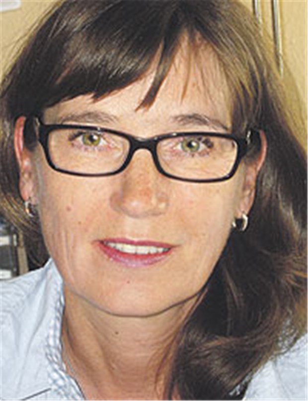 Gute Pflege kostet vor allem Engagement Anke van den Bergh, Pflegeheim-Leiterin.