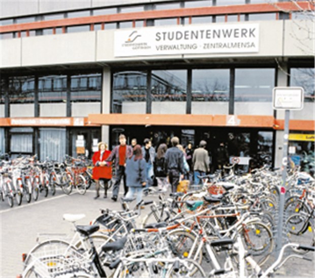 Kein Durchblick - Studenten suchen Hilfe Anlaufstelle auch in Göttingen: das Studentenwerk.