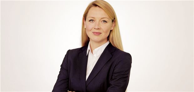 Anne-Franziska Weber ist Rechtsanwältin und Fachanwältin für Arbeitsrecht bei der Ecovis L+C Rechtsanwaltsgesellschaft in München. Ihre Tätigkeitsschwerpunkte sind: Gerichtliche und außergerichtliche Vertretung von Arbeitgebern sowie die umfassende Beratung nationaler und internationaler Mandanten in allen Fragen des Individual- und Kollektivarbeitsrechts.