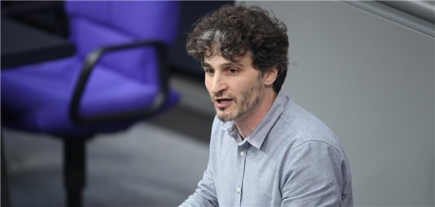 Linkspartei wirbt für 4-Tage-Woche in Kliniken und Altenheimen Anreiz zur Rückkehr in den Pflegeberuf: Linken-Gesundheitspolitiker Ates Gürpinar plädiert für die Vier-Tage-Woche für das Pflegepersonal in Krankenhäusern und Pflegeheimen.