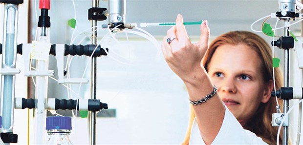 Deutsche Biotechs in Startlöchern zum Börsengang Antikörper-Aufreinigung bei MorphoSys, einem der wenigen Beispiele deutscher Biotechgründungen, die bereits in der Gewinnzone arbeiten.