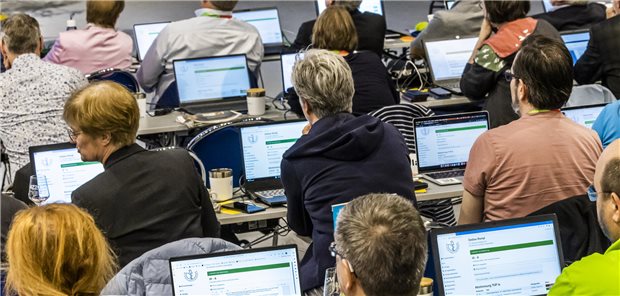 Antragsarbeit beim 127. Deutschen Ärztetag in Essen 2023: Die Berufsverbände wollen das Verfahren reformieren und die Themen stärker bündeln. 