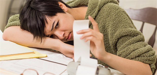 Antriebslosigkeit: Wenn eine antidepressive Therapie nicht greift, ist ein Arzneiwechsel oft die beste Option.