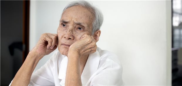 Apathie, Gleichgültigkeit - kommt es plötzlich zu ungewohntem Verhalten, kann dies vielleicht auch der Beginn einer Demenz sein.