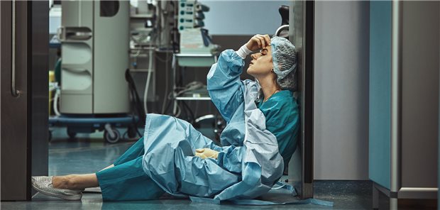 Arbeiten bis zur Erschöpfung – das kann nicht so weiter gehen in der Versorgung. Deshalb müssen jetzt die Rahmenbedingungen stationär wie ambulant angegangen werden, mahnt die BDI-Präsidentin.
