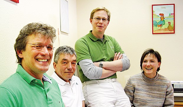 Lüneburger Landärzte: Ohne Stress gut verdienen Arbeiten gerne in der Praxis (v.l.): Wolf-Peter Weinert, Dr. Joachim Schulze, Dr. Martin Vietor, Dr. Christiane Rüther.