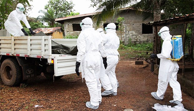 Diese Voraussetzungen muss ein Ebola-Helfer erfüllen Arbeiten in Schutzanzügen gehört zum Sicherheits-Standard der Ebola-Helfer.