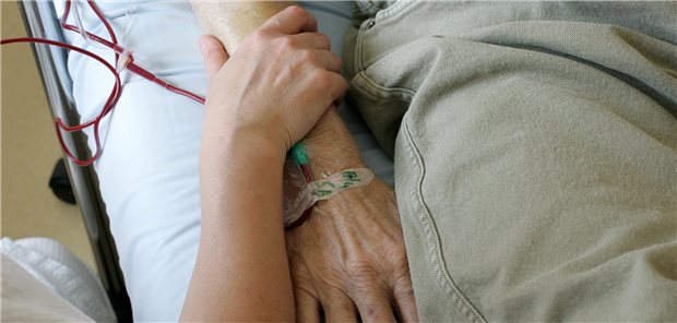 Assistierter Suizid: Eine Umfrage zu dem Thema soll eine Diskussion anstoßen, erläutert die DGS.