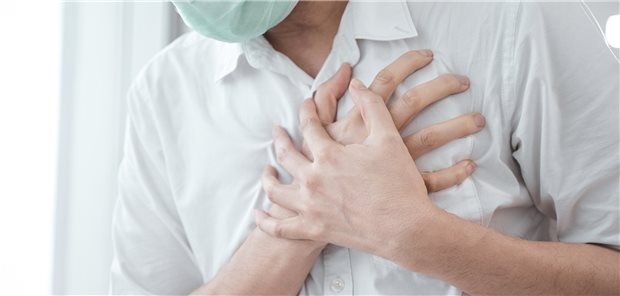 Asthma-Patienten profitieren von den Hygienemaßnahmen in der Pandemie. So schützt eine Mund-Nase-Bedeckung nicht nur moderat vor Coronaviren, sondern auch sehr effektiv vor anderen Atemwegsinfekten.