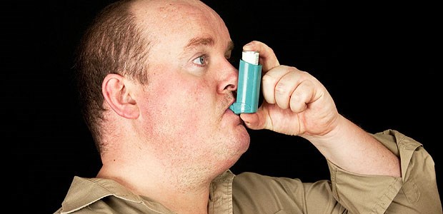 Verbessern Statine die Asthmakontrolle? Asthma und zugleich Adipositas- das stellt eine verschärfte Situation dar. Die Studienpatienten waren auf inhalative Kortikosteroide, die meisten zusätzlich auf lang wirksame Beta-2-Sympathomimetika angewiesen.