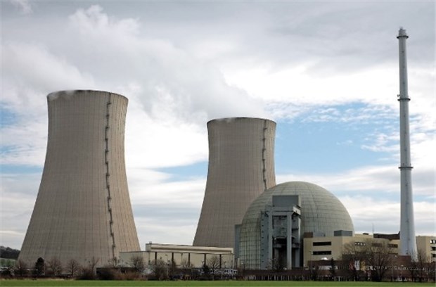 Wie gefährlich sind Kernkraftwerke für Kleinkinder? Der Streit geht weiter Atomkraftwerke strahlen Radioaktivität ab. Nach einer Studie könnte das die Krebshäufigkeit bei Kindern erhöhen.