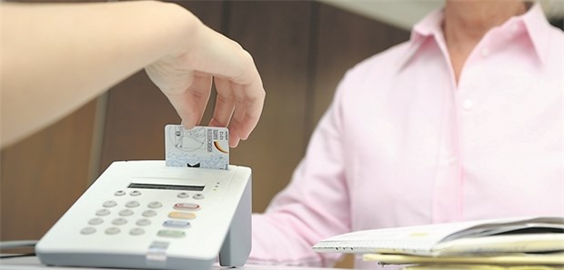 Patienten sollen Datenzugriff haben – auf eigene Gefahr Auch Patienten werden wahrscheinlich Kartenleser brauchen, wenn sie auf ihre Daten in der Telematikinfrastruktur zugreifen wollen.