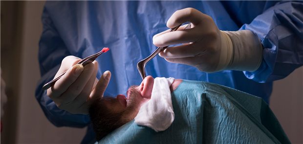 Auch die Details einer ästhetischen Nasenoperation dürfen nicht auf Werbefotos im Internet gezeigt werden.