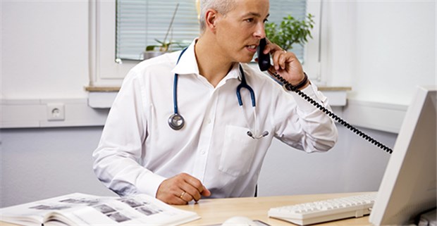 Richter billigen telefonische Aufklärung bei "Routinefällen" Auch die telefonische Aufklärung durch den Arzt kann genügen - wenn der Patient zustimmt und die Eingriff nicht scherwiegend ist.