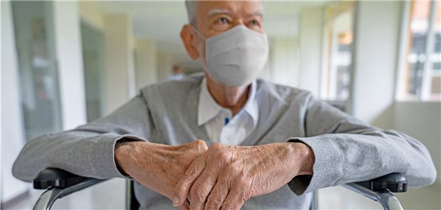 Auch für alte Menschen mit stabiler KHK bringt eine Revaskularisation verglichen mit einer medikamentösen Therapie offenbar keinen Vorteil, was die Mortalität betrifft.