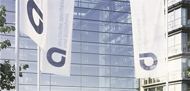 Niedrige Zinsen können der apoBank nichts anhaben Auch im Niedrigzinsumfeld bei den Erträgen auf der Sonnenseite: die Deutsche Apotheker- und Ärztebank.