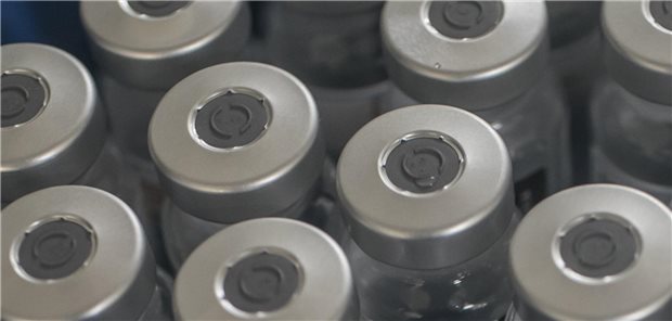 Auch in der Grippesaison 2023/2024 stehen mehrere – genau neun – angepasste Influenzaimpfstoffe zur Verfügung.