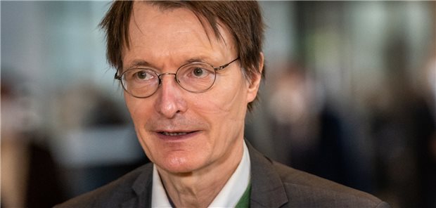 Lauterbach rät Diabetespatienten zur Corona-Impfung Auch wegen der Ausbreitung der Delta-Variante rät SPD-Gesundheitspolitiker Lauterbach Diabetikern wegen der Gefahr eines schweren Krankheitsverlaufs zur Corona-Schutzimpfung.