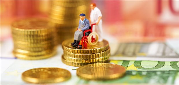Altenpflege ist längst ein Milliardengeschäft Auch wenn die Pflege ein solidargemeinschaftliches Projekt ist, mischen seit längerem bereits Investoren im Markt mit – und die wollen oft Rendite sehen.