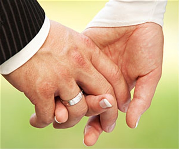 DAK und BKK Gesundheit: Hochzeit im zweiten Anlauf Auch wenn's keine Liebe auf den ersten Blick war: Anfang 2012 feiern die DAK und die BKK Gesundheit Hochzeit.