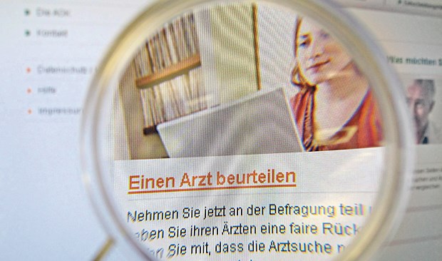 Bewertungsportale: User geben Ärzten Bestnoten Auf Bewertungsportalen finden sich nicht nur Noten für Ärzte. Praxen können dort auch gezielt werben.