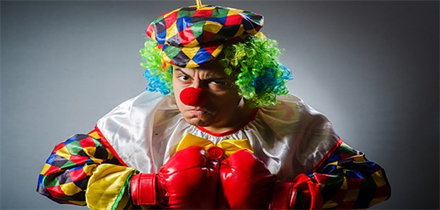 Ein dreifach donnerndes Helau den Untergangspropheten des Gesundheitswesens! Auf Krawall gebürstet: Zum Karneval gehts den Untergangspropheten an den Kragen.