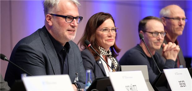 Auf die wirtschaftliche Situation der Praxen und Möglichkeiten, diese zu verbessern, gingen der Vorsitzende der Hausärzteverbands Dr. Markus Beier und Stellvertreterin Dr. Nicola Buhlinger-Göpfarth bei der Frühjahrstagung des Verbands ein.